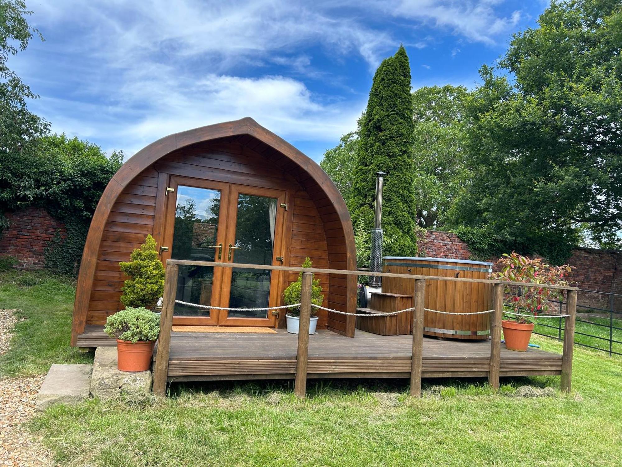 Hotel Secluded Cosy Luxury Pod With Wood Fired Hot Tub Shrewsbury Exteriér fotografie